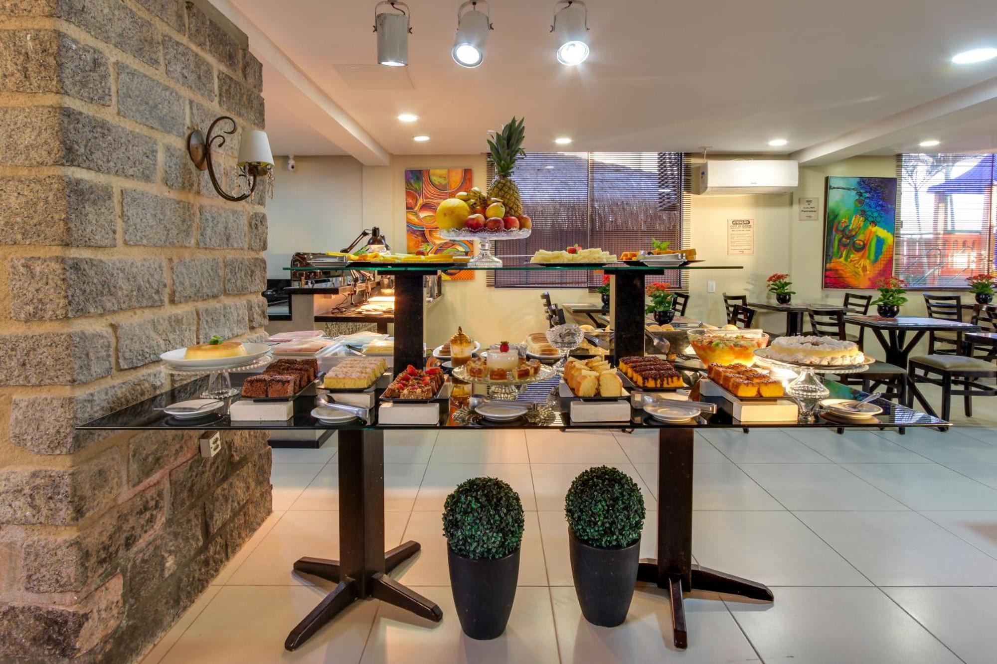 Flat Pietra Aparthotel 3*